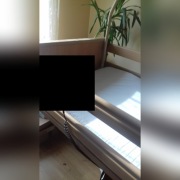 Łóźko rehabilitacyjne sterowane pilotem