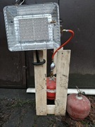 Kompletny zestaw ogrzewania garażowego (promiennik, stojak, 2x butla)