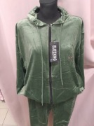 Cienki welurowy dres, nowy, z metką, rozmiar 3XL