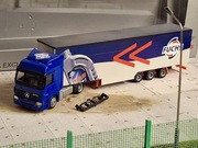 Herpa Mercedes Actros z naczepą kurtynową Fuchs