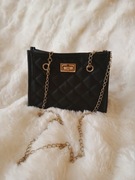 Mini torebka na łańcuszku 