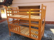 Łóżko piętrowe 3 osobowe z szufladami i materacami.  