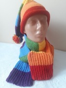 Rękodzieło-czapka i szal wykonana na drutach