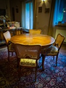 Mebel vintage. Okrągły stół w stylu Chippendale (oryginał)