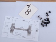 Lokomotywy  wagony  koła z osiami  -  skala  TT .