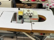 Overlock przemysłowy TOYOTA EIF AL 903 3-nitkowy sprawny