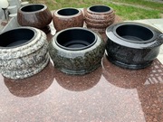 Misy granitowe z różnego rodzaju kamienia