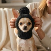 Czarna czapeczka dla małego pieska lub kotka wykonana na drutach