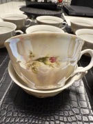 Zestaw filiżanek z porcelany 12 szt.