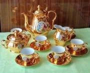 Vintage porcelanowy złoty serwis do kawy na 6 osób lata 60te 