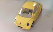 Model Volkswagena New Beetle Burago 1 : 43