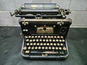 Stara maszyna do pisania CONTINENTAL