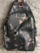 Nowe torby na klatkę piersiową, plecy