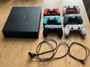 Konsola PS4 PRO 1TB + 2x DualShock + 4 Pady Zamienniki | PlayStation 4