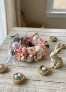 Wielkanocny wianek – pastelowy stroik pełen ciepła i wiosennej radości