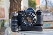 Pentax MG + Ricoh Rikenon 50m f2 PK Leica Summicron obiektyw aparat 