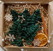 Zawieszki małe i urocze choinki. 