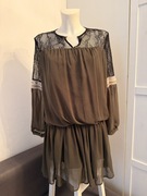 Sukienka By o la la…! Rozmiar M oliwkowa stan BdB 