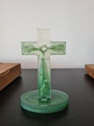 Krzyż z żywicy epoksydowej