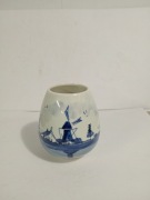Wazonik porcelana Delft Holandia