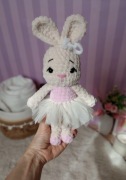 Króliczek maskotka handmade szydełko prezent roczek wzory