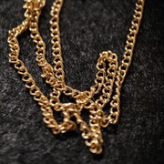 Złoty łańcuszek na paznokcie 20cm - ozdoby na paznokcie 3d