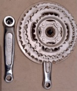 Korba przednia L,P z zębatkami, ROWER ROMET DELTA MISS 24'' Arkus; rama 14"