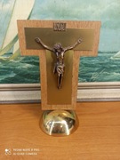 Stojący krucyfiks / krzyż z figurą Jezusa – drewno i metal
