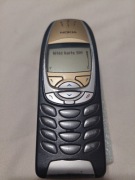 Telefon komórkowy NOKIA 6310 z ładowarką NOKIA 6310