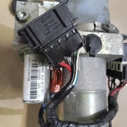 Pompa dachu audi S4 b7