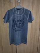 T-shirt chłopięcy z napisami Reserved r. 134