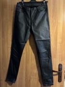 Spodnie damskie woskowane czarne, push up, uniwersalne