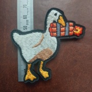 Naszywka Morale Patch-  GĘŚ Z DYNAMITEM  (mocowanie na rzep)