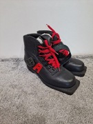 Alfa. Buty narciarskie telemarkowe