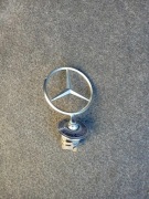 Oryginalny znaczek Mercedes Benz z demontażu (praktycznie nowy)