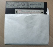 Dyskietki 5,25" 5 sztuk i 3,5" 1 sztuka