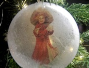 Komplet bombek RETRO "ZIMOWE ZABAWY" szron śnieg medaliony 11cm 2szt.