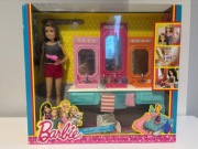 Nowy w Opakowaniu zestaw Barbie Lalka Skipper z Łazienką marka Mattel