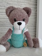 Miś na szydełku rękodzieło dostępny od ręki