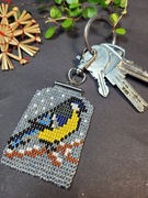 Sikorka zimowa - zawieszka brelok do kluczy torebki tkany z koralików
