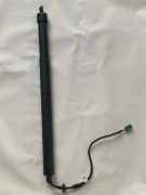 SIŁOWNIK AMORTYZATOR ELEKTRYCZNY  KLAPY PRAWY 98 307 696 80 PEUGEOT 3008 II