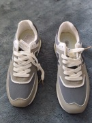 Buty sportowe r 44, 27 cm wkladka