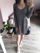 Rozkloszowana krótka sukienka z długim rękawem rozmiar M Reserved nowa