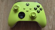 Pad do Xbox Series One Electric Volt