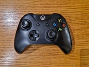 Pad bezprzewodowy do konsoli Xbox One, czarny