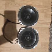 Głośniki basowe Saab 93