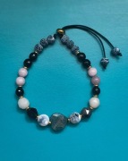 Bransoletka kamienie naturalne - amulet, ochrona przed złą energią 