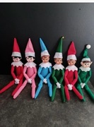 Psotny Elf on the shelf elf badly behaving chłopiec dziewczynka