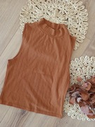 Brązowa bluzka z półgolfem New Look 38M croptop prązkowany letnia top