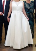 Suknia Ślubna Plus Size
